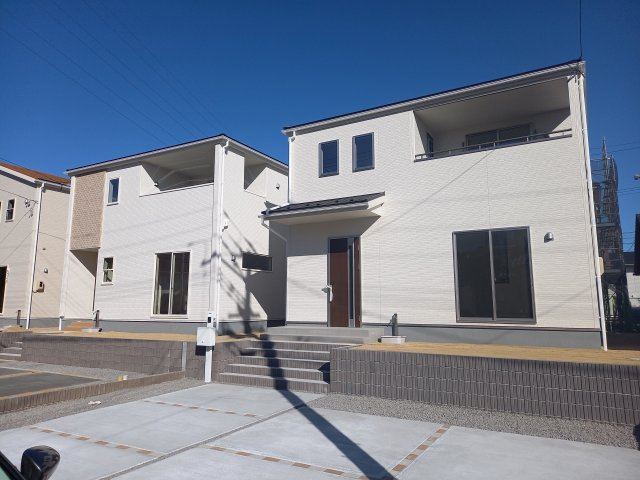 【いわき市泉町滝尻第2】　新築建売　4号棟　住宅ローンお任せください♪の外観|同施工◆
一緒に理想の住まいを見つけましょう！（＾＾）
お住まいの相談だけでなく、地域の事についても是非お気軽に尋ねてください！
お問い合わせは不動産プラスまで☆

