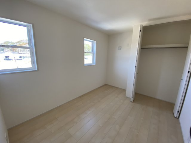 【内郷御厩町4丁目第1／全5棟　3号棟】　選べるマイホームキャンペーン実施中♪の洋室|落ち着いた色調の洋室です