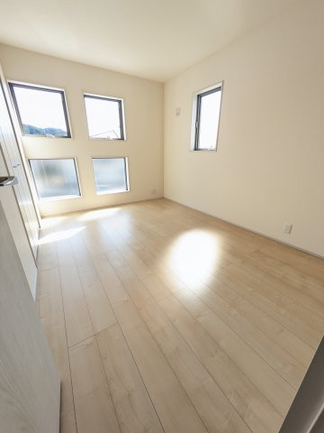 【いわき市平上荒川第4／全2棟　1号棟】　平第五小・平第三中の洋室|コンパクトで使いやすい洋室です
