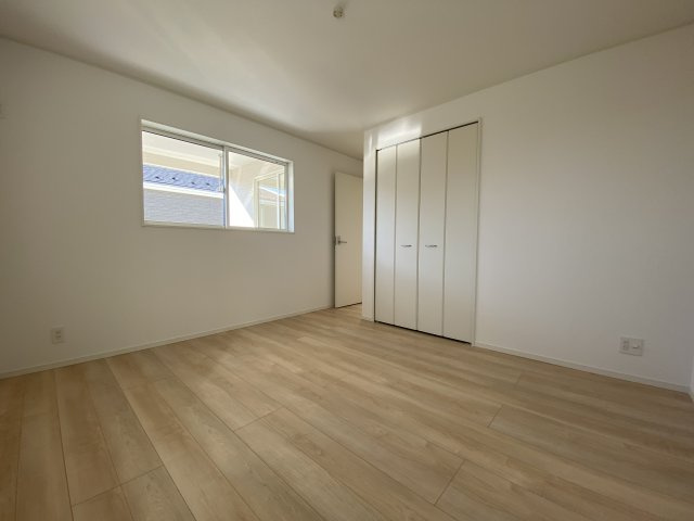 【いわき市錦町第32】　1号棟　※必ずもらえる選べるキャンペーン実施中！の洋室|同施工■□■居室の写真です■□■　
使い勝手の良い間取りなので、ご家族の状況の変化にも耐えられますね。