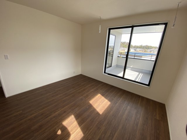 【内郷御厩町4丁目第1／全5棟　5号棟】　選べるマイホームキャンペーン実施中♪の洋室|使い勝手のいい洋室です