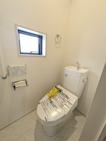 【郷ケ丘　4期】　3号棟　◆新生活応援キャンペーン中！　オール電化新築建売住宅☆・。のトイレ|落ち着いたトイレです