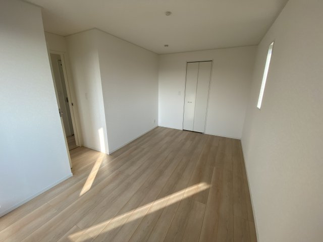 ☆いわき市常磐西郷町　第10／2号棟☆　新築建売住宅　ご成約特典として人気家電プレゼント中です！ の洋室|同施工　■□■居室の写真です■□■　
使い勝手の良い間取りなので、ご家族の状況の変化にも耐えられますね。