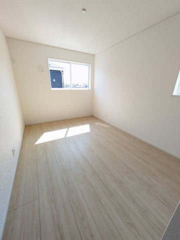 3/16価格変更　【いわき市錦町第32】　2号棟　※必ずもらえる選べるキャンペーン実施中！の洋室|■居室の写真です■□■　
使い勝手の良い間取りなので、ご家族の状況の変化にも耐えられますね。