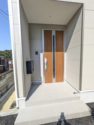 3/16価格変更　【いわき市錦町第32】　2号棟　※必ずもらえる選べるキャンペーン実施中！の玄関|□■玄関の写真です■□■　
お洒落な玄関はお客様からも喜んでいただけそうですね！！