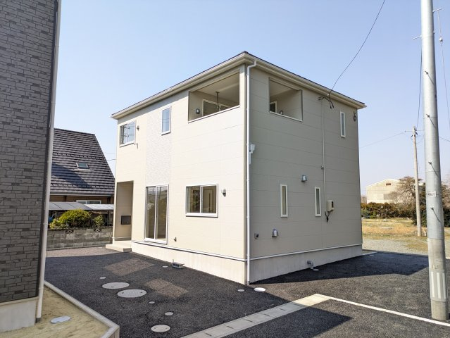 3/16価格変更　【いわき市錦町第32】　2号棟　※必ずもらえる選べるキャンペーン実施中！の外観|◆外観の写真です◆　
過ごす時間が長いからこそ家族との繋がりが感じられるお家！　にぎやかな声で日々の会話も弾む楽しい空間となります。家に帰宅するのがより一層楽しみになりますね♪
