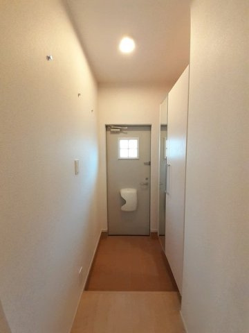 Ｓｃｈｏｎ　Ⅴの玄関