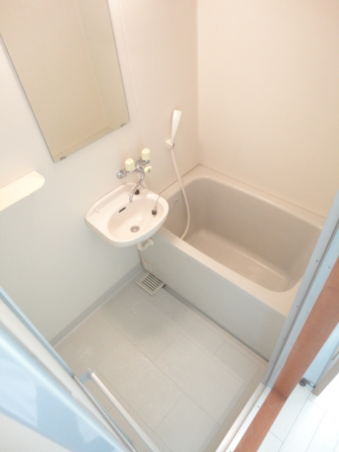 グレース．Aの浴室|コンパクトで使いやすいお風呂です