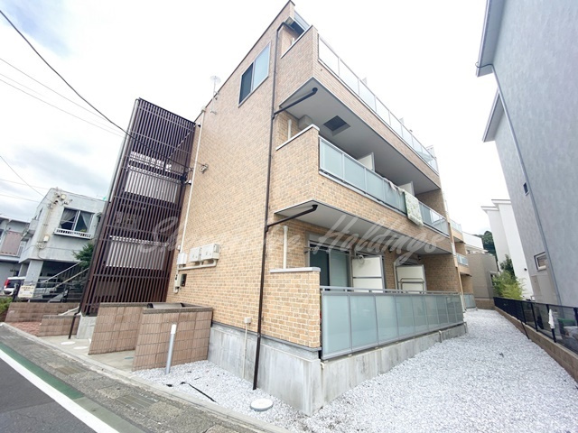 鎌倉市材木座２丁目のアパートの外観