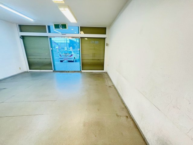 上原町貸店舗の内装