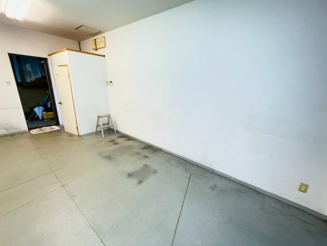 上原町貸店舗の内装