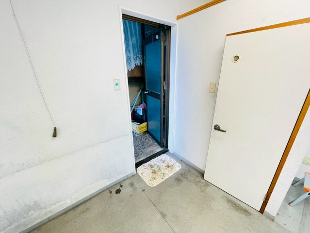 上原町貸店舗の内装