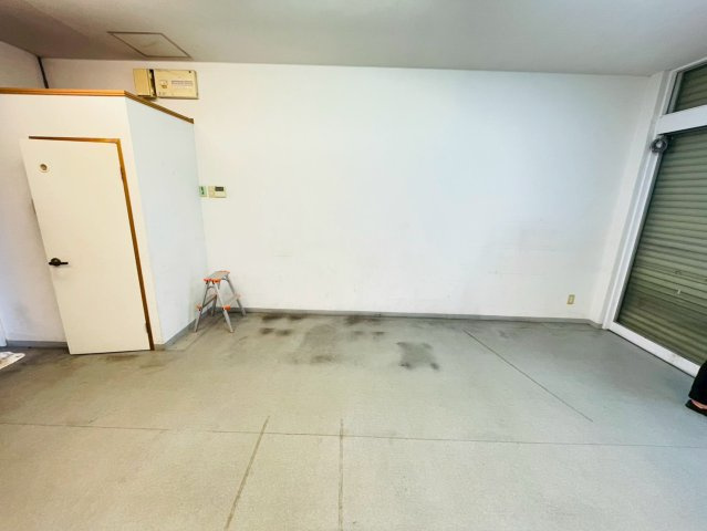 上原町貸店舗の内装