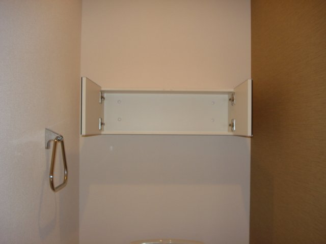 カームハウスの収納|トイレ収納