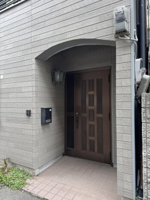 【玄関】 |  ボーダレスハウス神戸元町