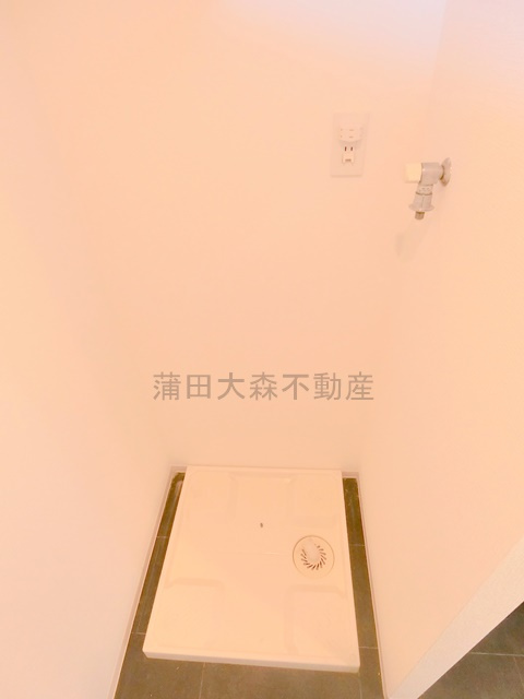 イプセ多摩川緑地の設備|室内洗濯機置き場