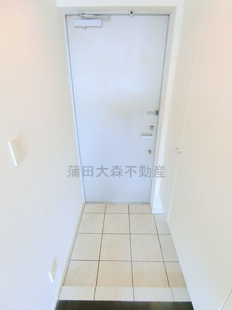 イプセ多摩川緑地の玄関