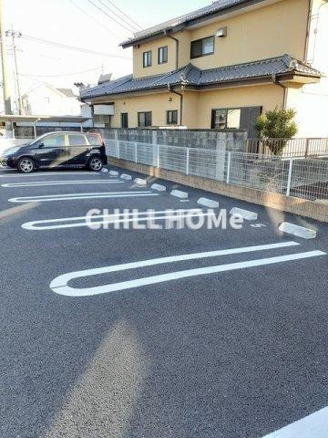 シャイニング　Ⅰの駐車場|当社、チルホームのHPもご覧ください(^^)/物件情報多数♪