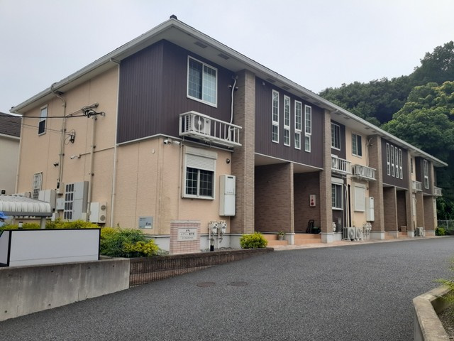 横浜市戸塚区平戸町のアパートの外観