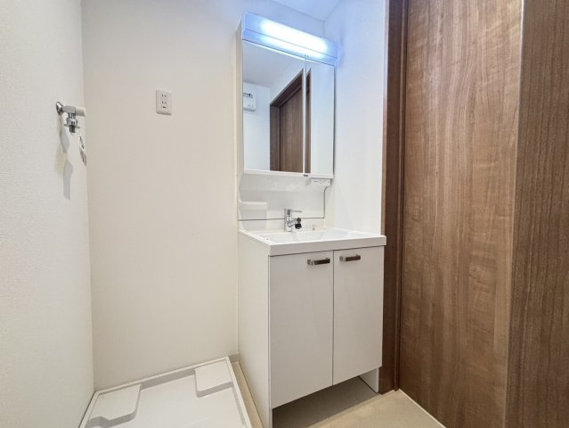 筑紫野市美咲のアパートの洗面所|別号数タイプ