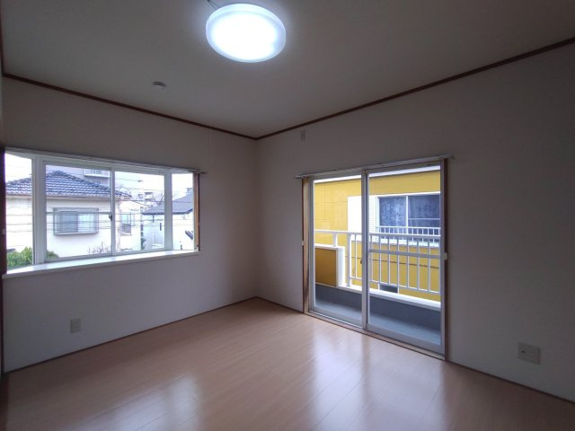 サニーガーデンハウスＡの洋室