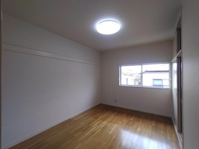 サニーガーデンハウスＡの洋室