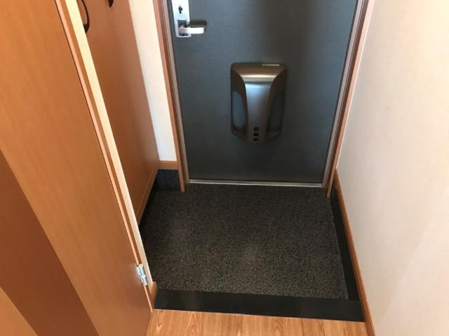 グラン・アムール弐番館の玄関|玄関