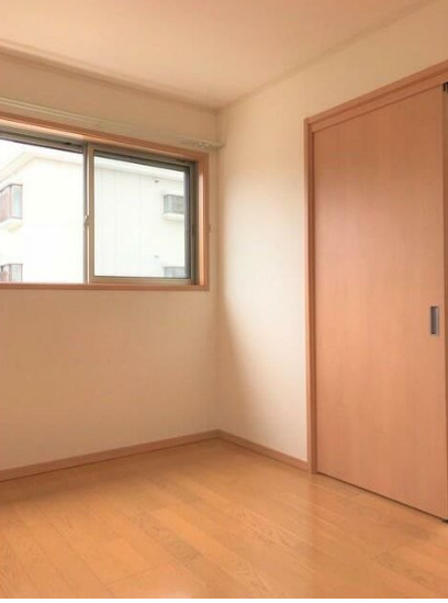 茅ヶ崎市矢畑のアパートの寝室