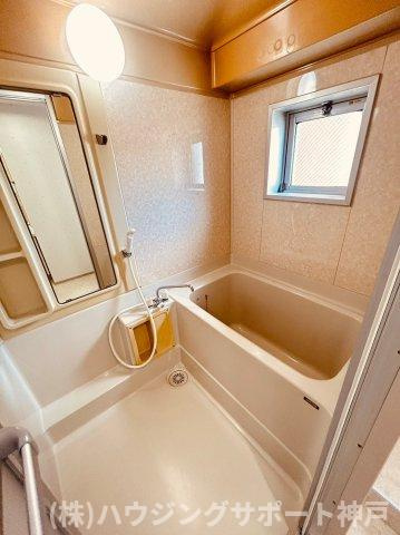 カンパーナ明石の浴室