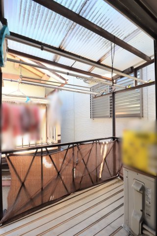 大宅関生町のバルコニー