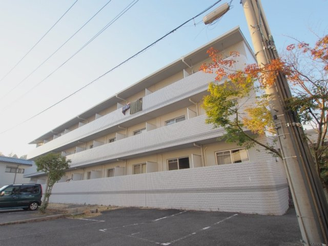サンライズ伴駅前ビルの外観