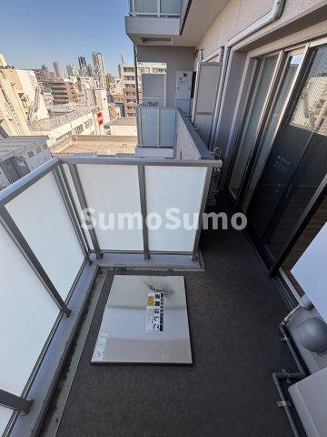 クロスレジデンス阿波座のバルコニー