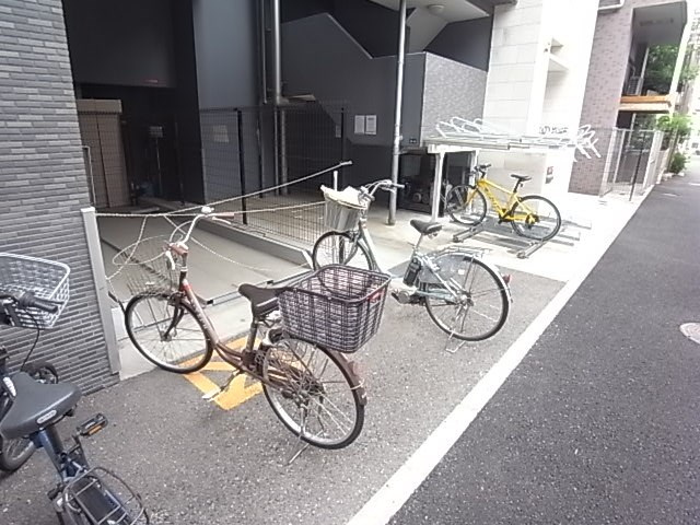 Ｗ.Ｏ.Ｂ.ＲＯＫＫＯＨＭＩＣＨＩの外観