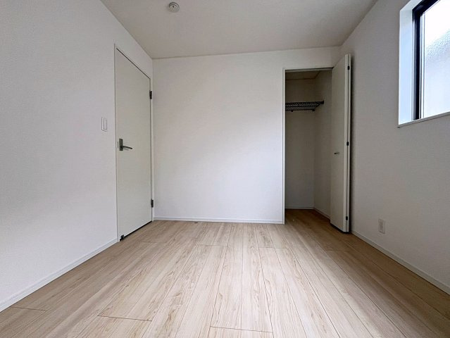 新築戸建・新築建売　二本松市郭内第5　二本松北小・二本松第一中の洋室|落ち着きのある空間で自分だけのプライベートな時間をお過ごしください！