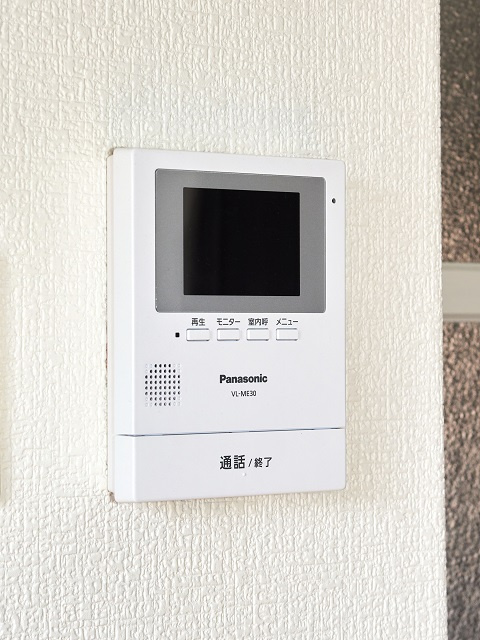 大沢マンションのセキュリティ|カラーモニター付インターホン