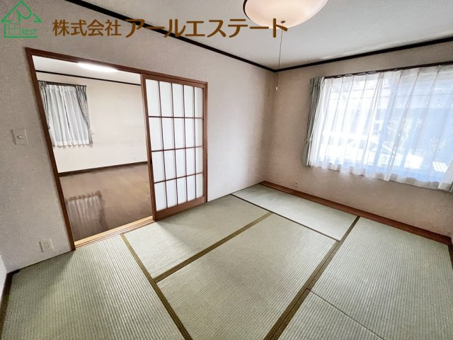 加古川市西神吉町岸　　中古戸建の和室