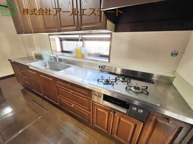 加古川市西神吉町岸　　中古戸建のキッチン