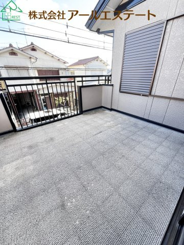 加古川市西神吉町岸　　中古戸建のバルコニー