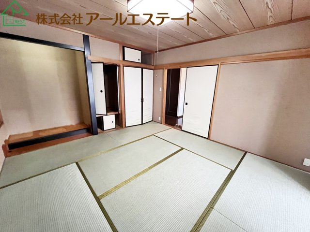 加古川市西神吉町岸　　中古戸建の和室