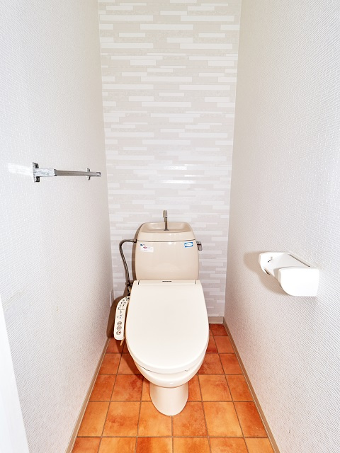 エステート藤木のトイレ|温水洗浄便座