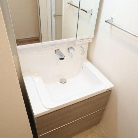 大和市西鶴間３丁目の賃貸マンションの洗面所
