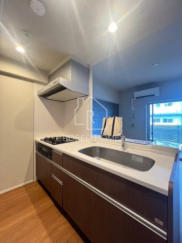 ERBAのキッチン|同マンション別部屋：参考写真