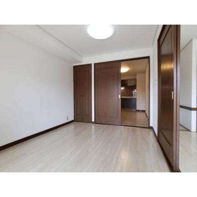 【居間・リビング】 | CITYPARK光 | ゆったりとした居間です