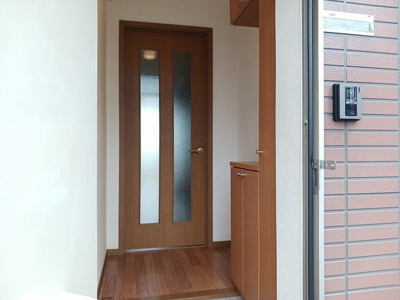 【玄関】 | メゾン・リーヴ | 収納もある玄関です