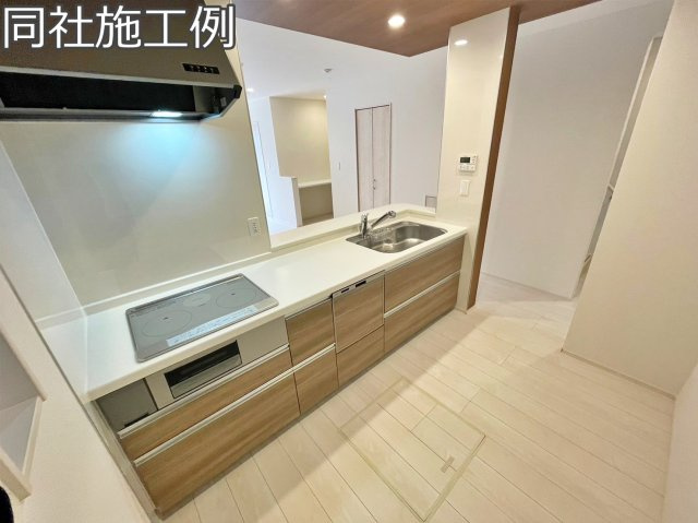 新築戸建　ブルーミングガーデン園部町横田1号2期のキッチン|同社施工例