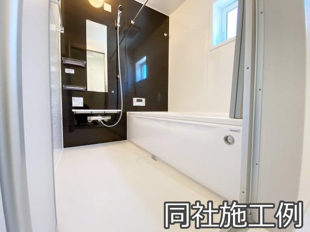 新築戸建　ブルーミングガーデン園部町横田1号2期の浴室|同社施工例
