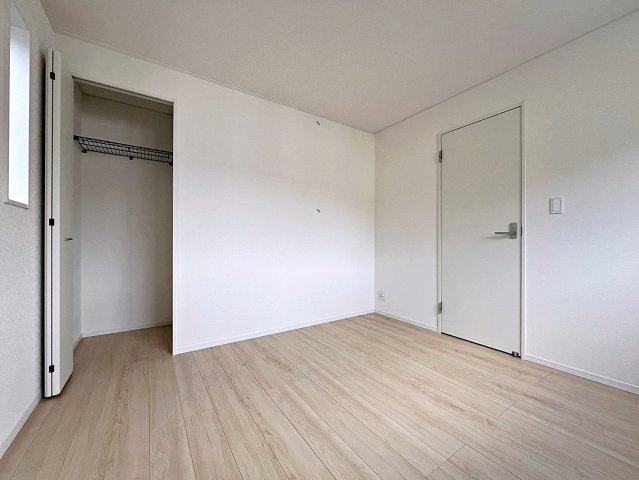 新築戸建・新築建売　二本松市郭内第5　二本松北小・二本松第一中の洋室|シンプルなので様々なテイストのインテリアも合いそうですね！
