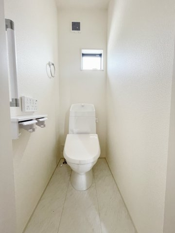 新築戸建・新築建売　大泉町第14寄木戸　西小学校・西中学校のトイレ