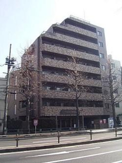 【外観】 | 鉄筋コンクリート造のがっちりとした建物。