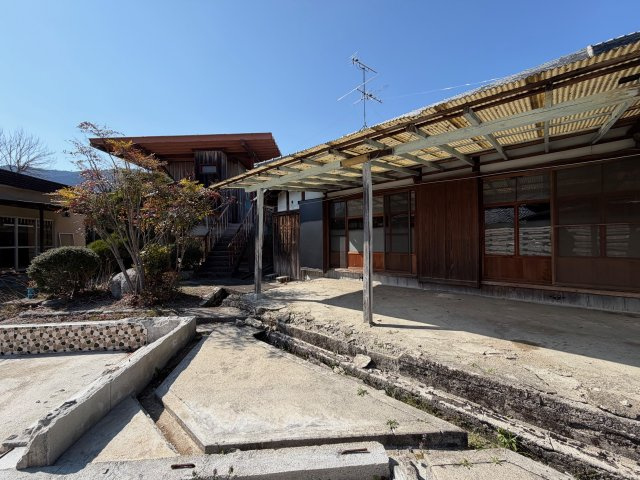 御所市東持田　中古戸建の外観